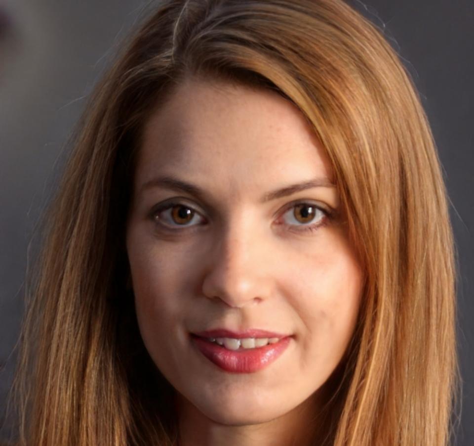 Elena Hoffmann, Budgetexpertin